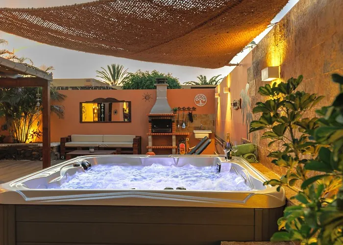 Villa Jacuzzi&barbecue La Oliva