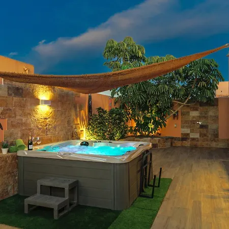 빌라 Jacuzzi & Barbecue *